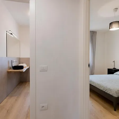 Con 2 Vicino A Centro E Stazione, Apartment *